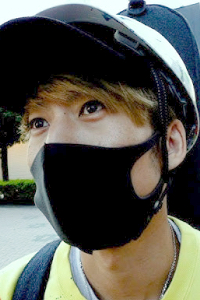 �� ���{�� ���Y���̒��j