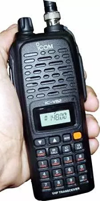ICOM-V82 �n���h�w���h�u�g�e�����@