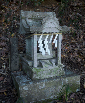 �����Õ��_�Љ��{