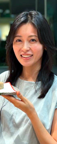 �{���� ���C�J